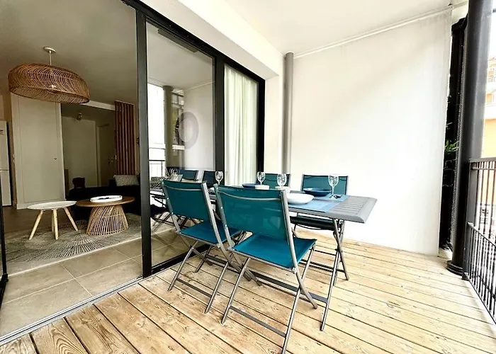 Апартаменты Elegant Hyper Centre Classe 3 Etoiles *